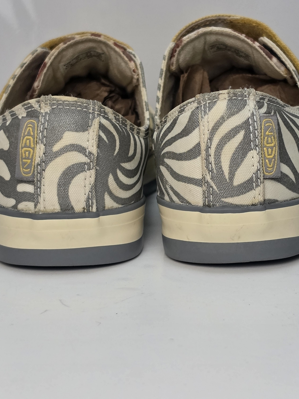 Keen Sula Multi-Print Canvas Sneaker, Great Condition, Size 7 - Picture 4 of 6